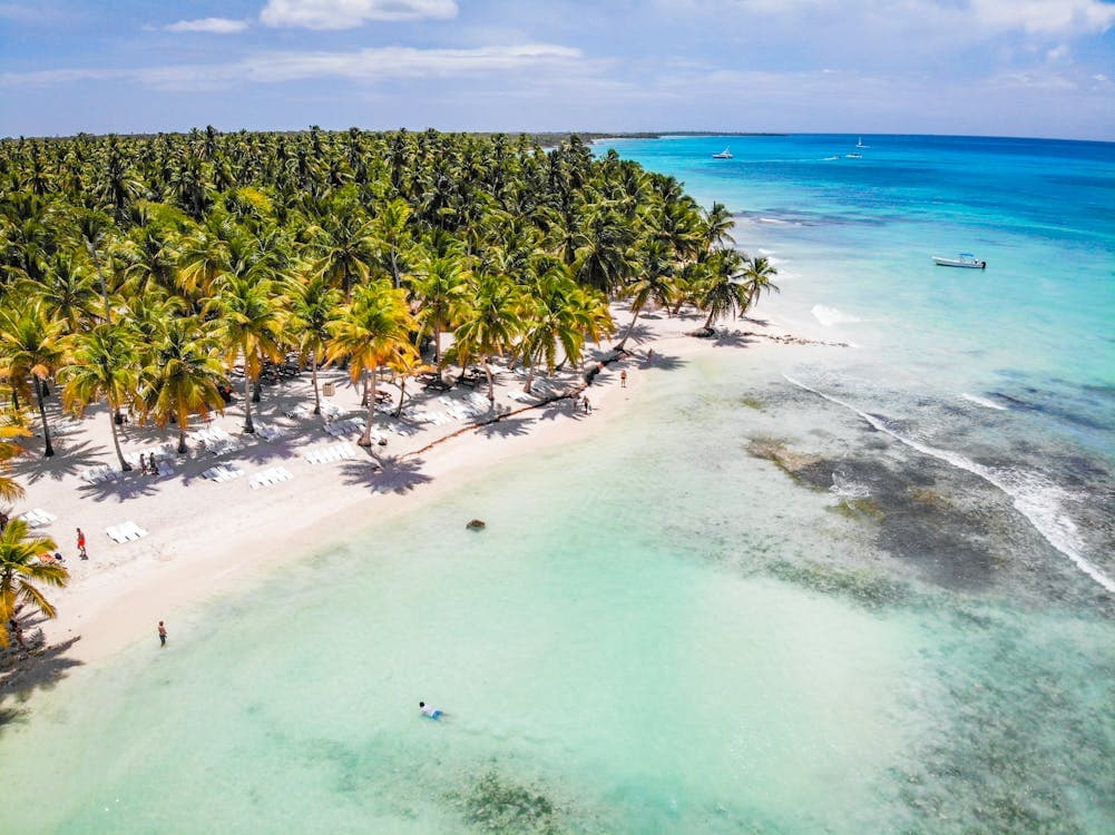 Best time to visit Dominican Republic — shoulder season travel guide