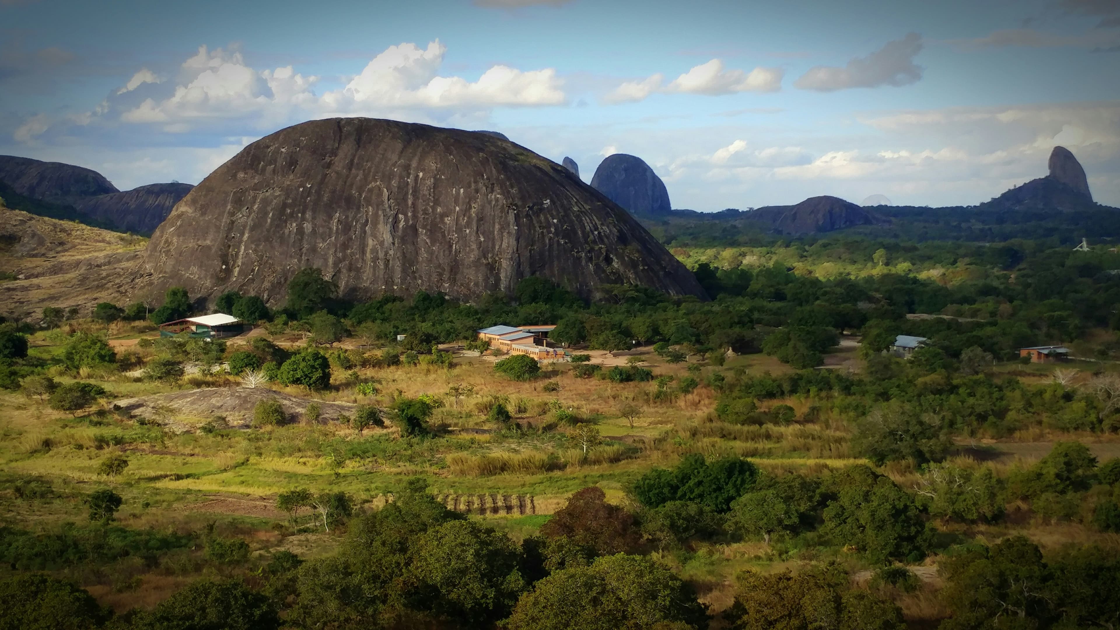 Best time to visit Mozambique — shoulder season travel guide